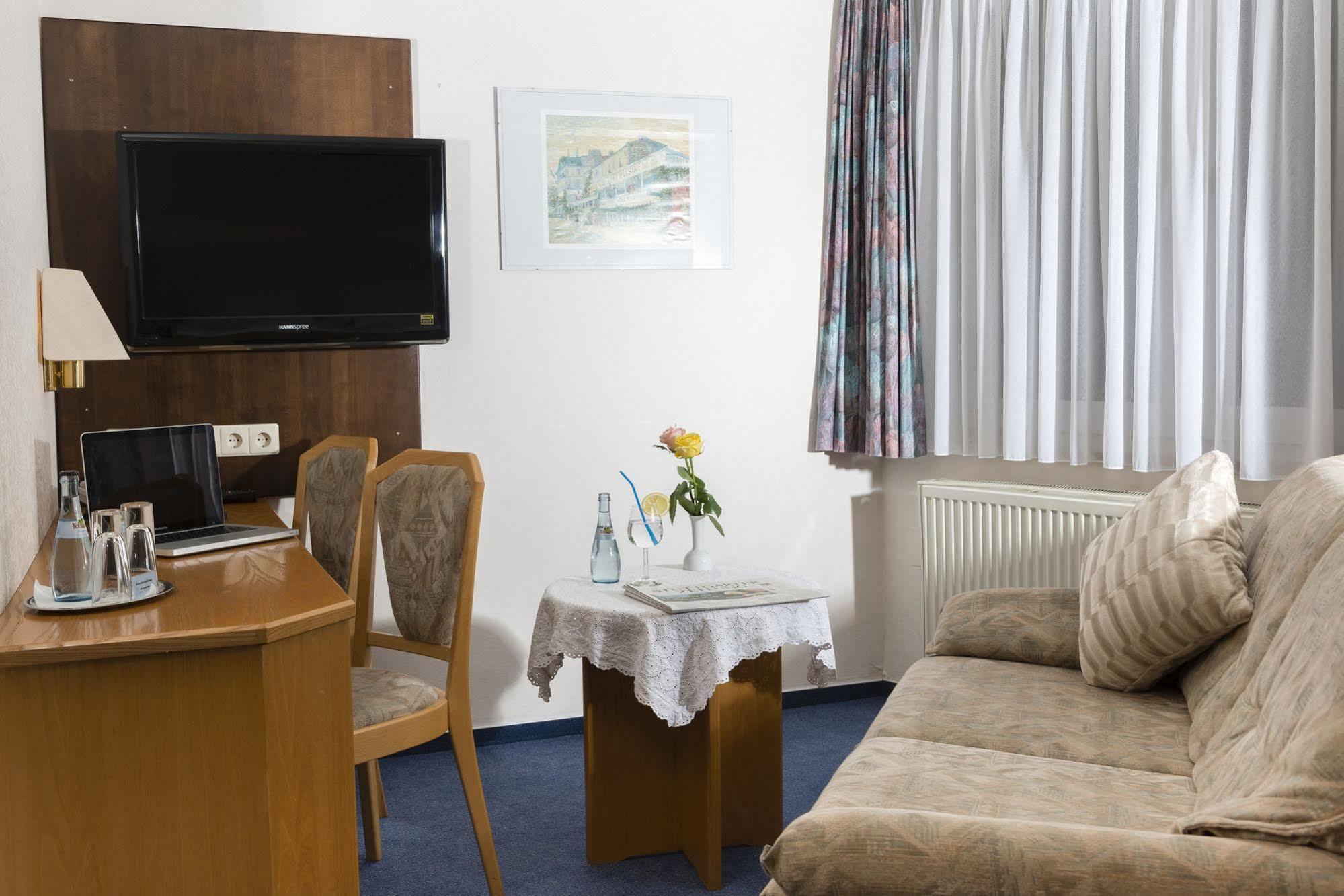Hotel Adler Waiblingen  Luaran gambar